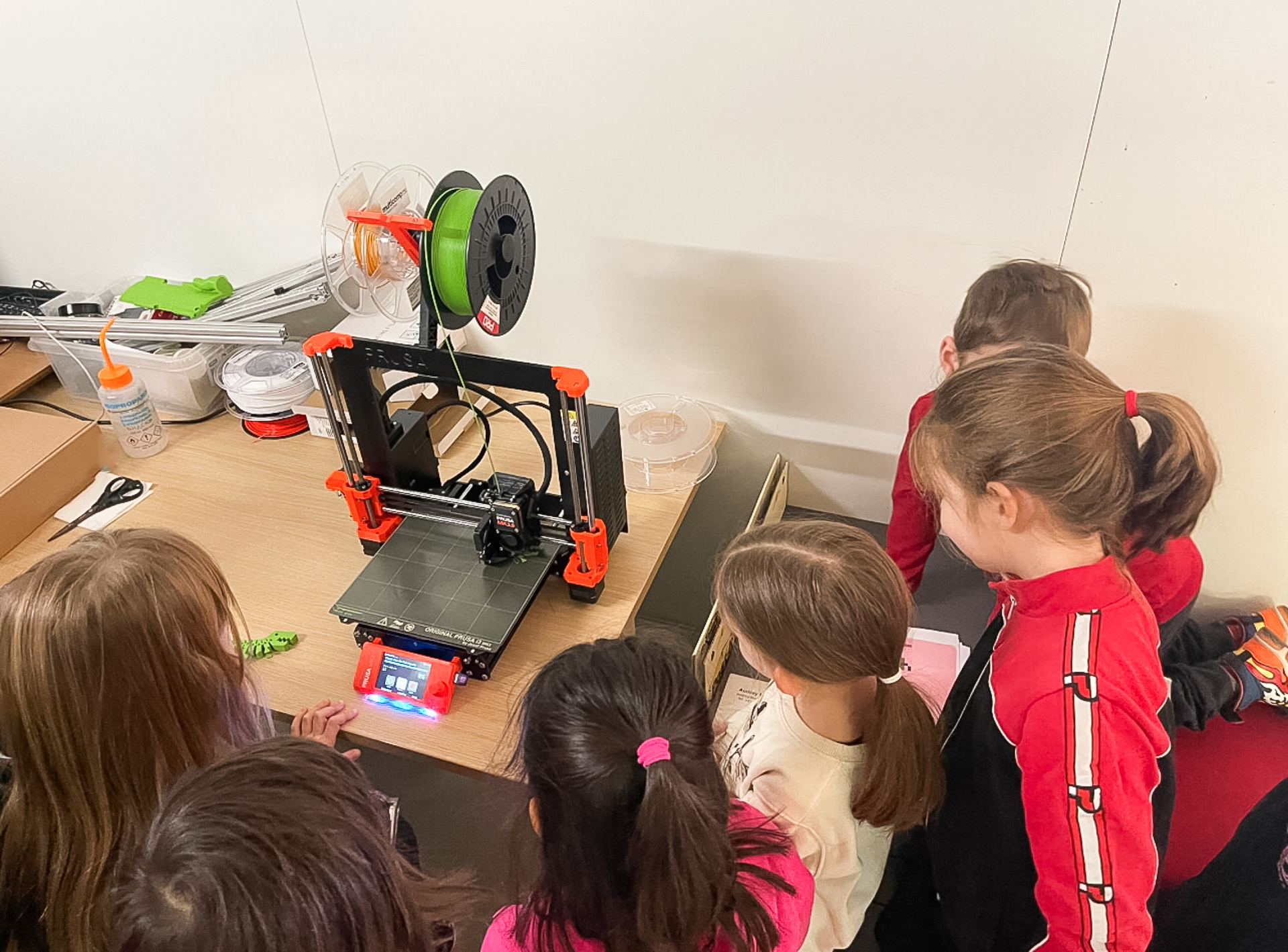 The children discovering 3D printing